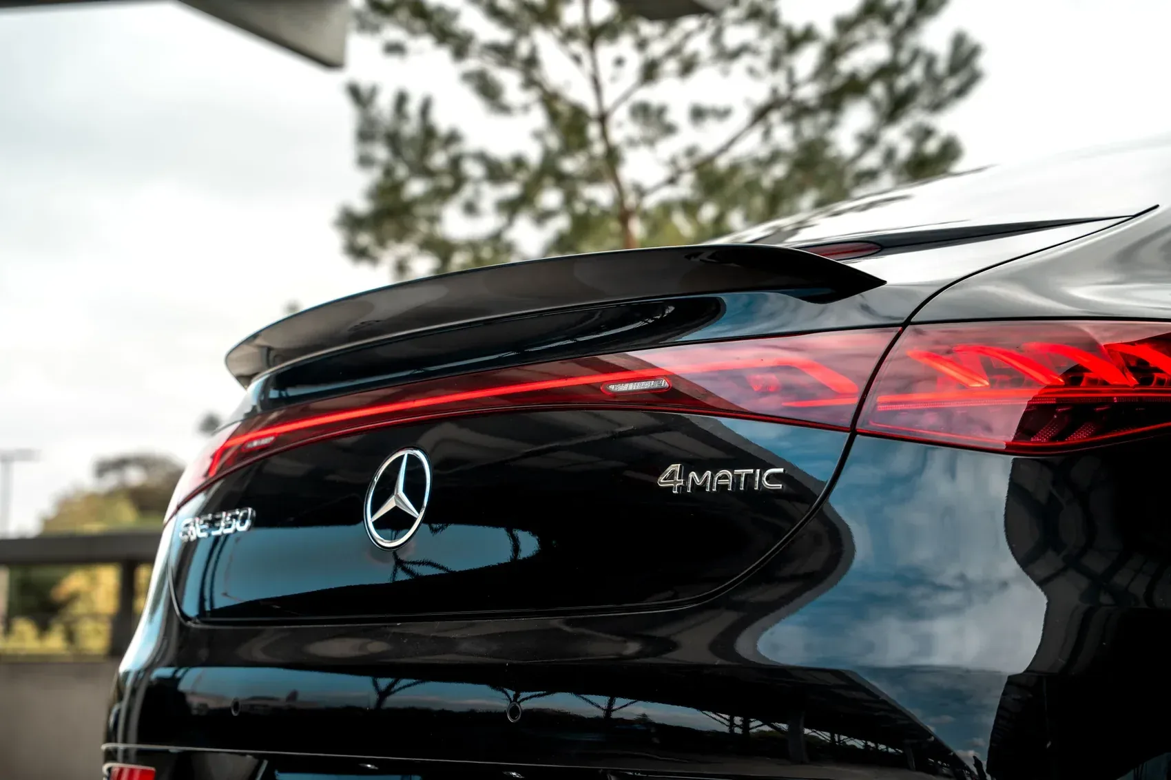 Detail of the rear spoiler and light bar