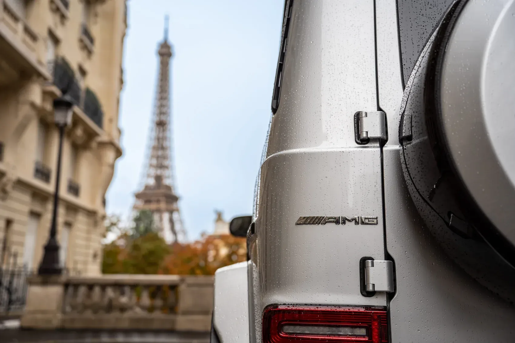 Détail de l'écusson AMG sur la carrosserie