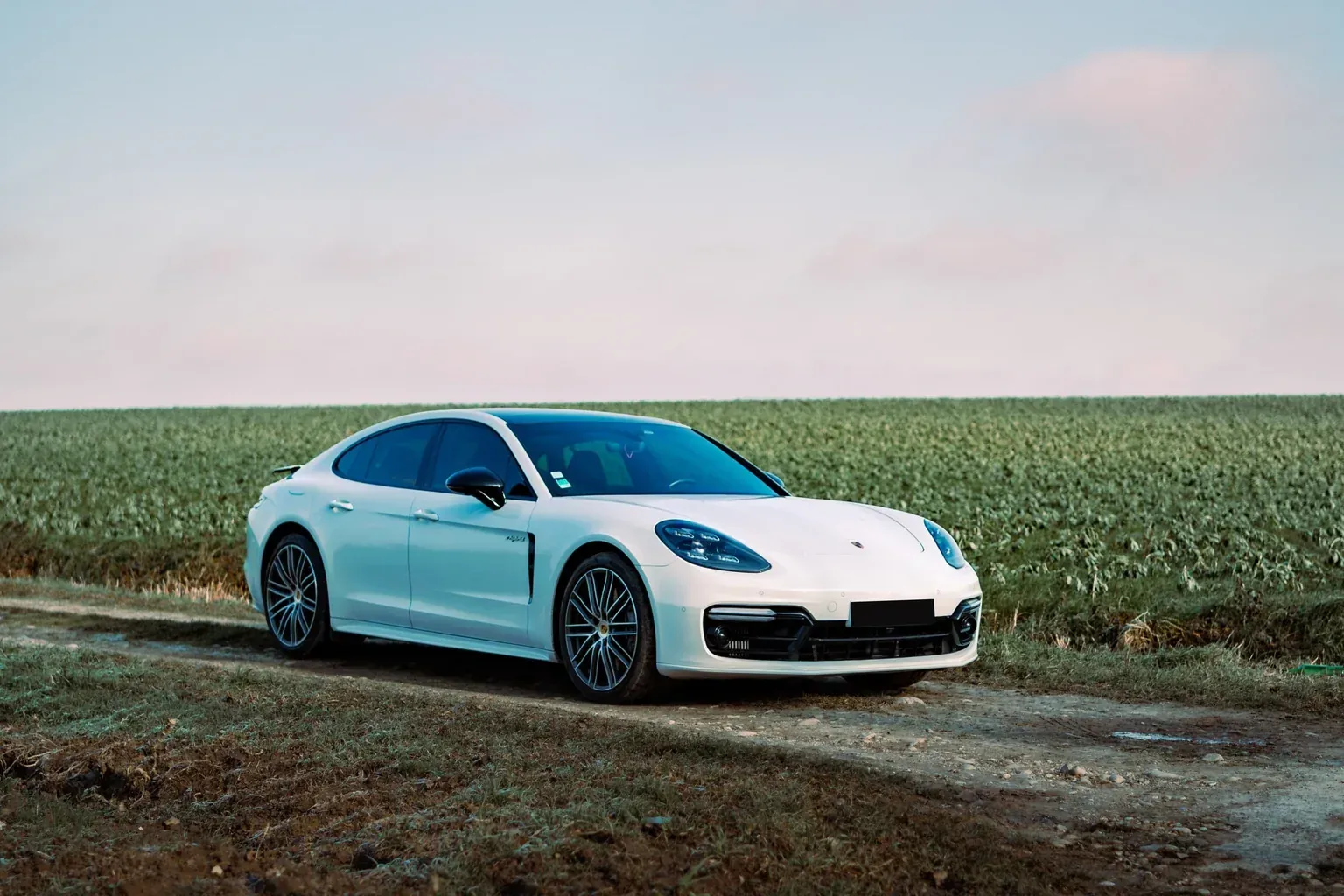 Porsche Panamera 4
